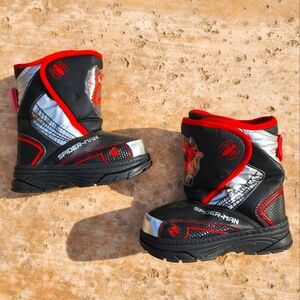 Spiderman Kids Winter Snow Boots Black and Red Size L 9-10